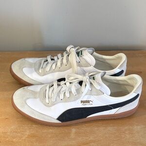 Puma Men's White and Black Sneakers with Gum Sole